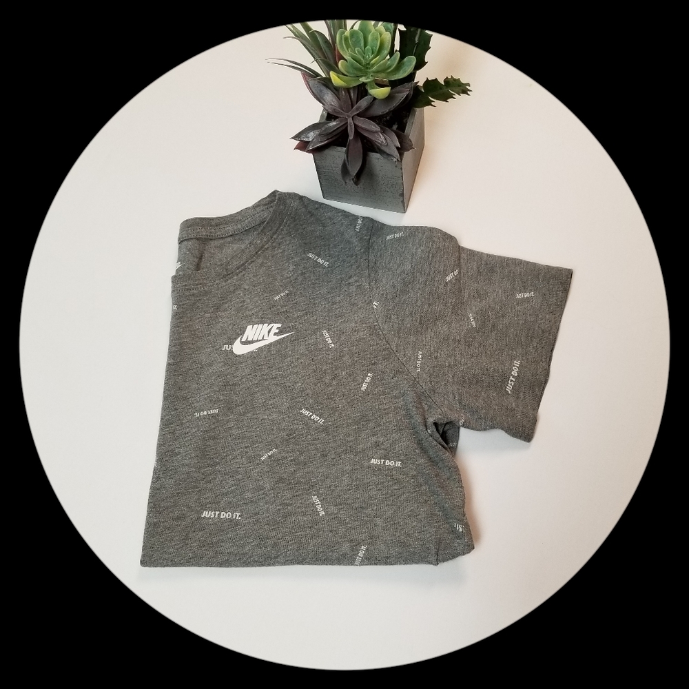 Nike Boys Just Do It Grey Heather Tee sz Large